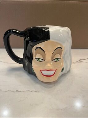 Bioworld Two-Tone Cruella Deville Villain Face Mug in Black, White, Red & Green